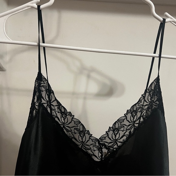 FINAL PRICE Victoria’s Secret Gold Label Dress - Picture 2 of 5